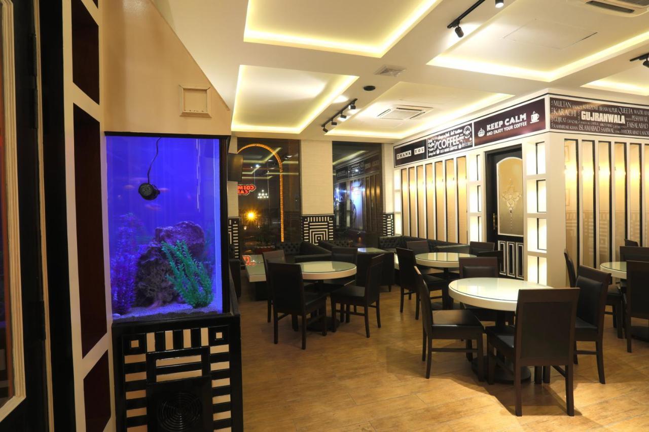 Rachna Hotel Gujranwala Экстерьер фото